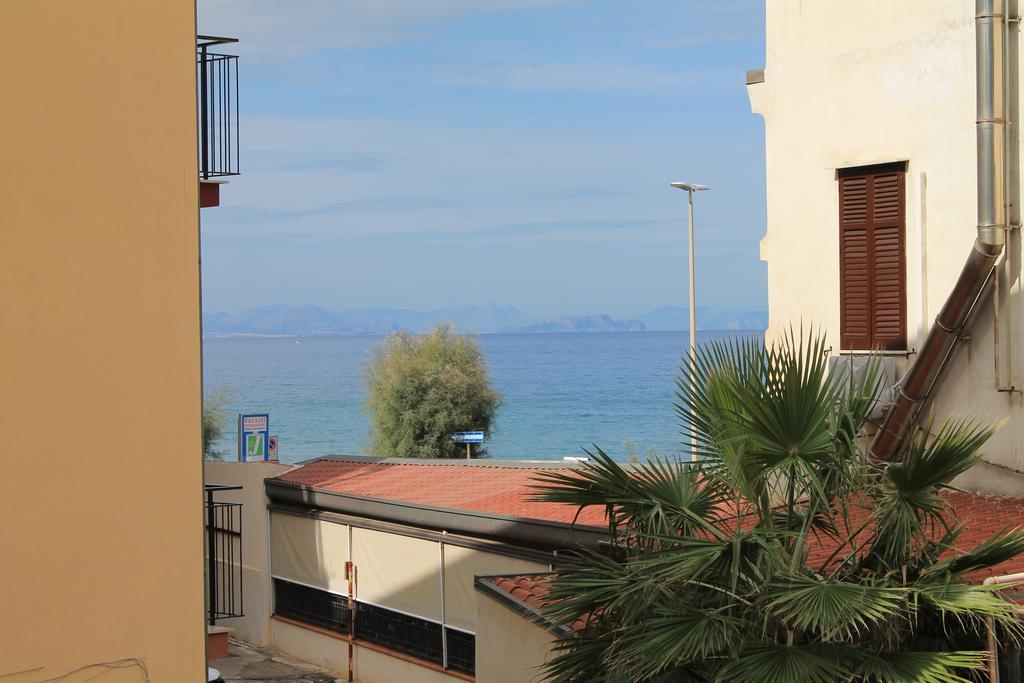 Dea Seaview Apartment Cefalu Exterior photo